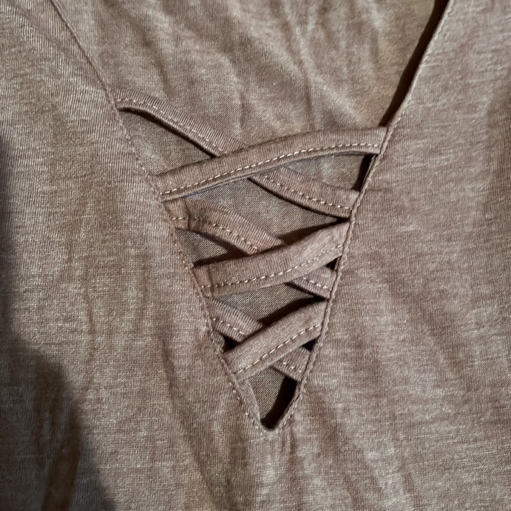 Tank top 🤎 - Picture 2 of 4